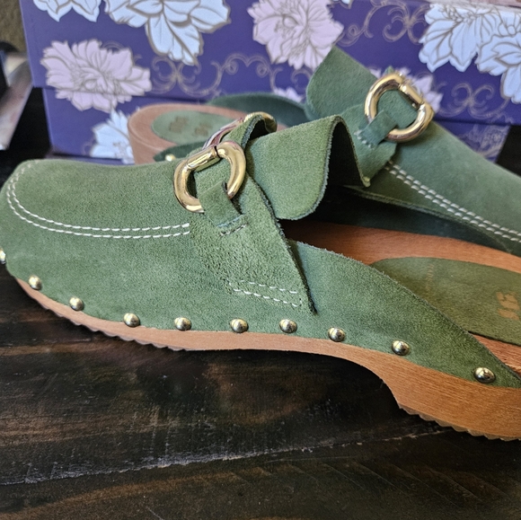 MA '91 Green Suede Gold Buckle Mule Clogs Made in Italy - Picture 5 of 6
